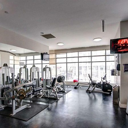 Micasa Suites - Stylish Condo By Cn Tower Торонто Экстерьер фото