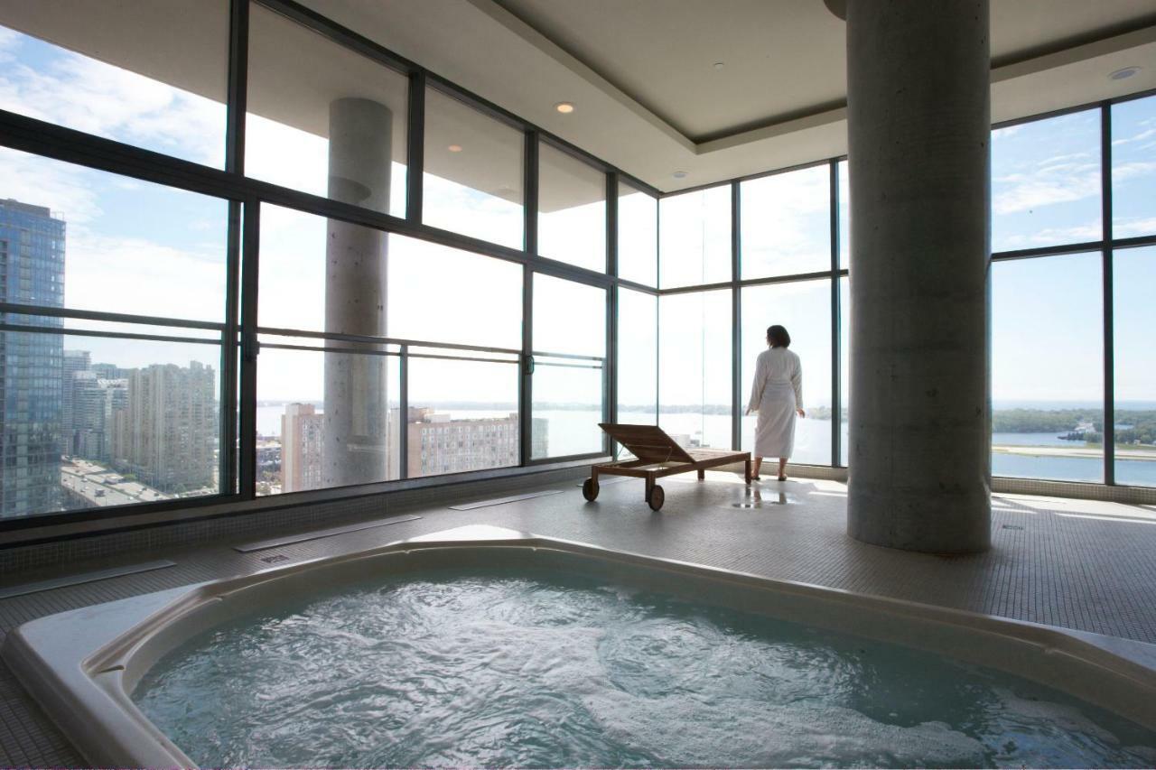 Micasa Suites - Stylish Condo By Cn Tower Торонто Экстерьер фото