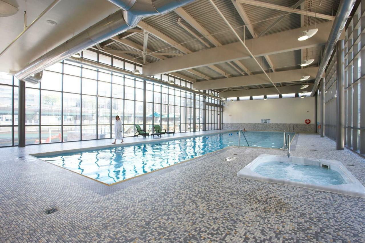 Micasa Suites - Stylish Condo By Cn Tower Торонто Экстерьер фото
